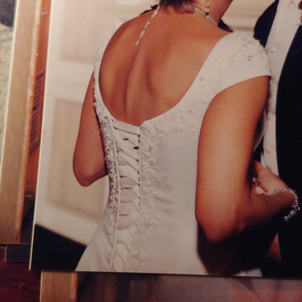 PRICED TO GO ♥❤♥EARLY MAGGIE SOTTERO WEDDING DRESS - Picture 5 of 9